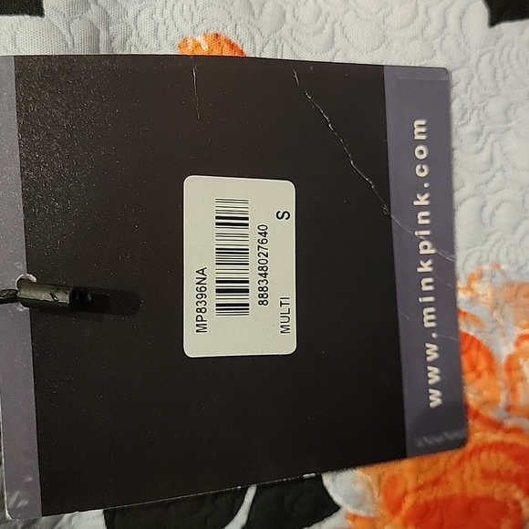 NWT MinkPink mini skirt sz small - Picture 4 of 5